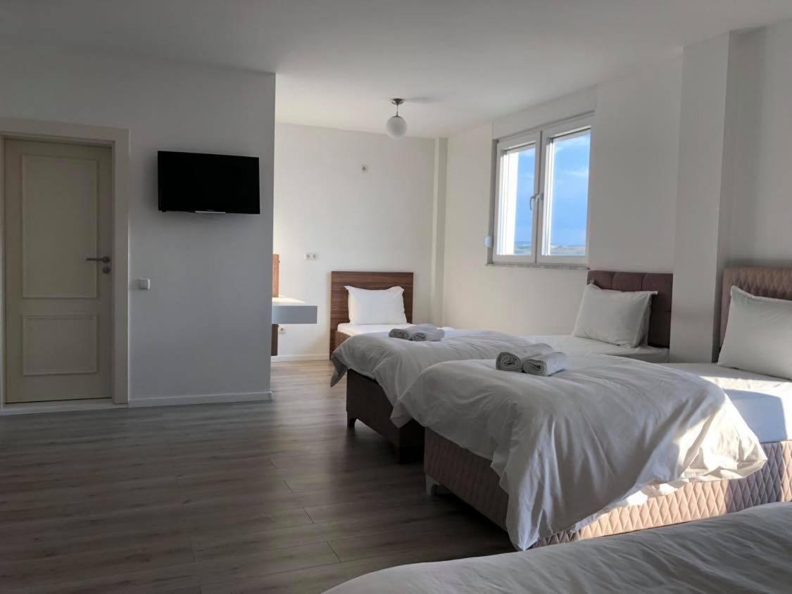 Hotel Dardani Titova Mitrovica Zewnętrze zdjęcie